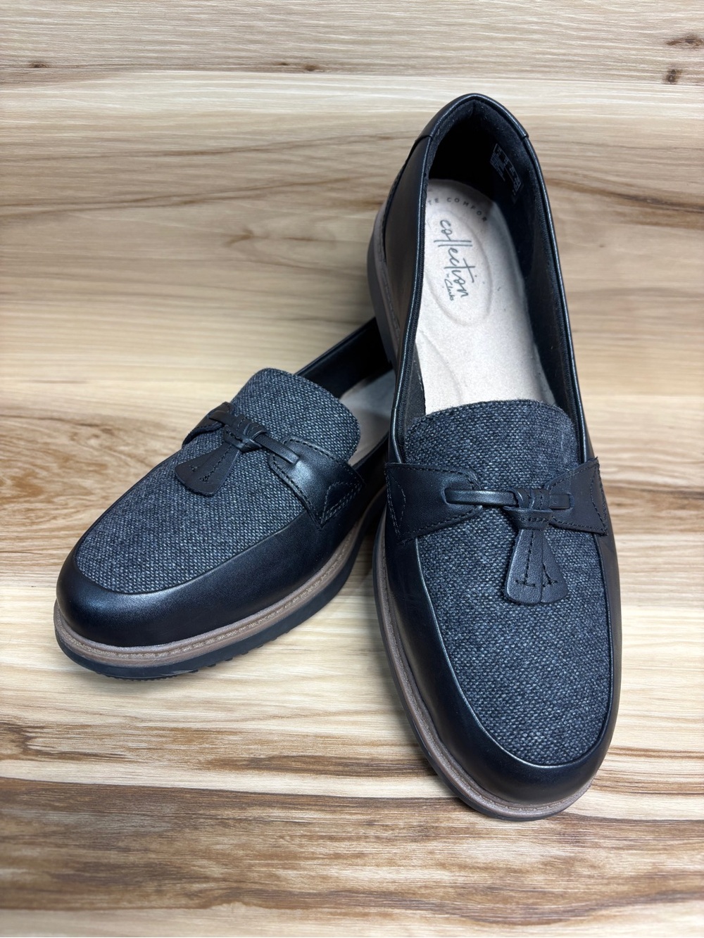 Clarks Raisie Foster a black leather and grey and gray tweed slip on loafer sz10